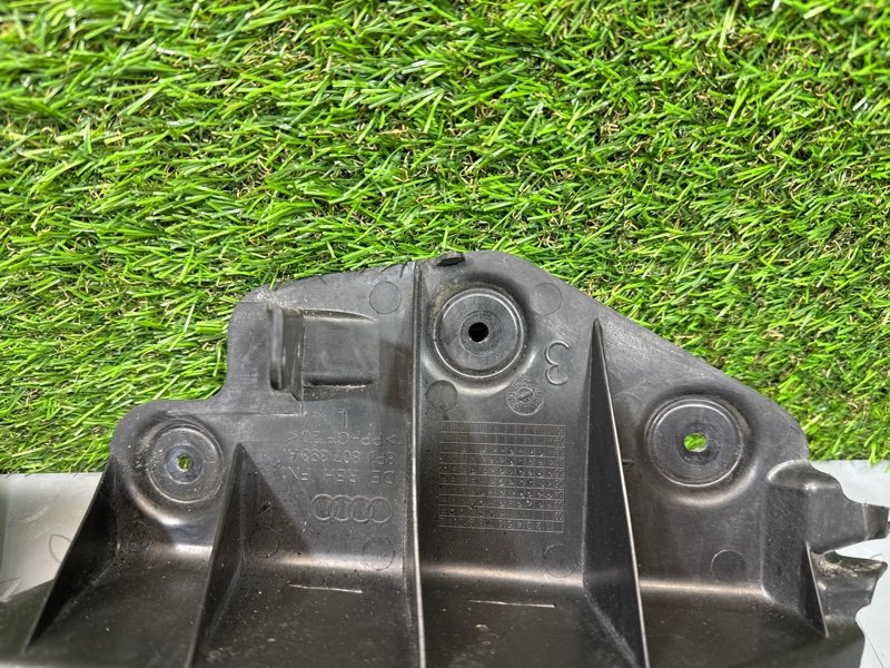 Направляющая бампера, 1000 рублей, Санкт-Петербург