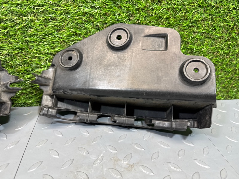 Направляющая бампера, 1000 рублей, Санкт-Петербург