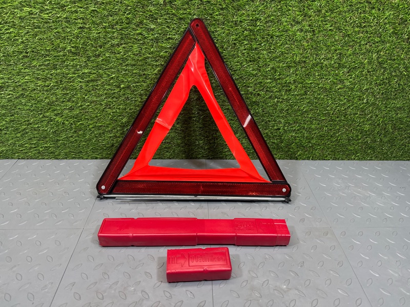 Знак аварийной остановки, 1000 рублей, Санкт-Петербург