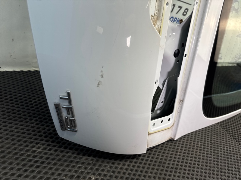 Дверь багажника, 5000 рублей, Санкт-Петербург