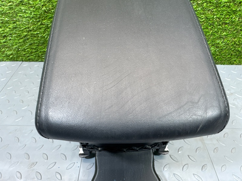 Подлокотник, 2000 рублей, Санкт-Петербург