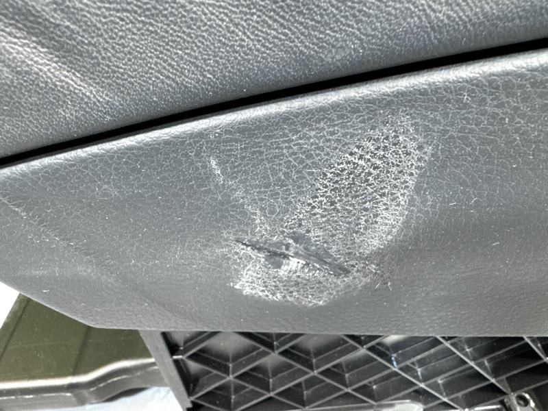 Подлокотник, 2000 рублей, Санкт-Петербург