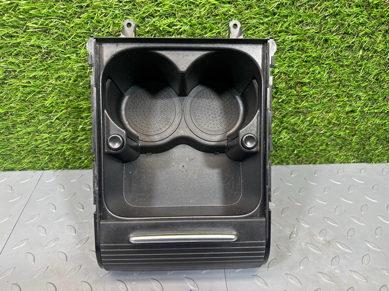 Подстаканник, 2500 рублей, Санкт-Петербург