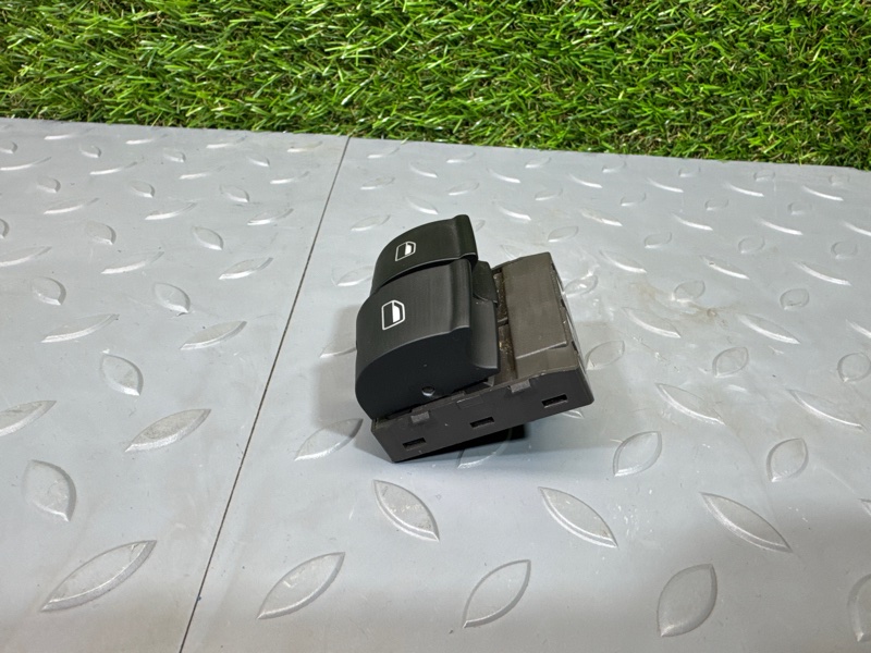 Блок управления стеклоподъемниками, 2000 рублей, Санкт-Петербург