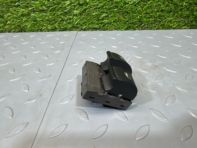 Блок управления стеклоподъемниками, 2000 рублей, Санкт-Петербург