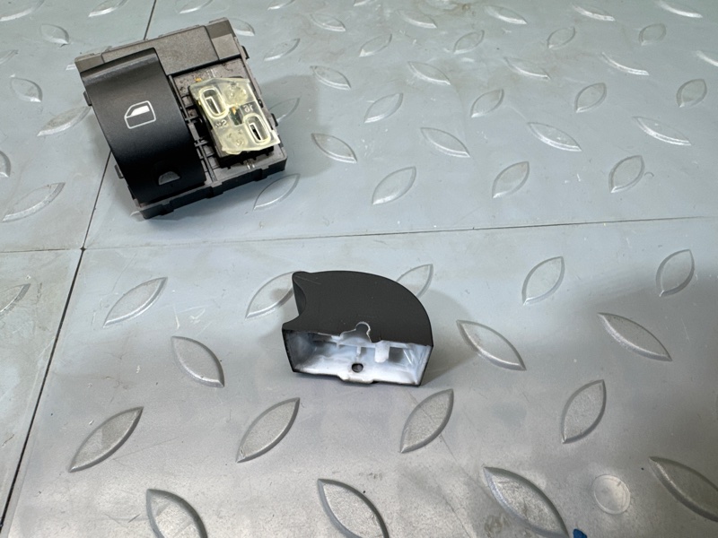 Блок управления стеклоподъемниками, 2000 рублей, Санкт-Петербург