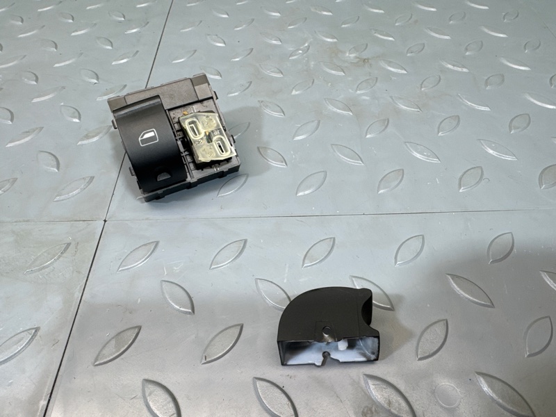 Блок управления стеклоподъемниками, 2000 рублей, Санкт-Петербург