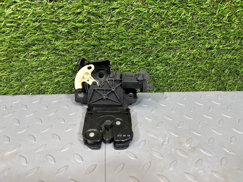 Замок багажника, 2500 рублей, Санкт-Петербург