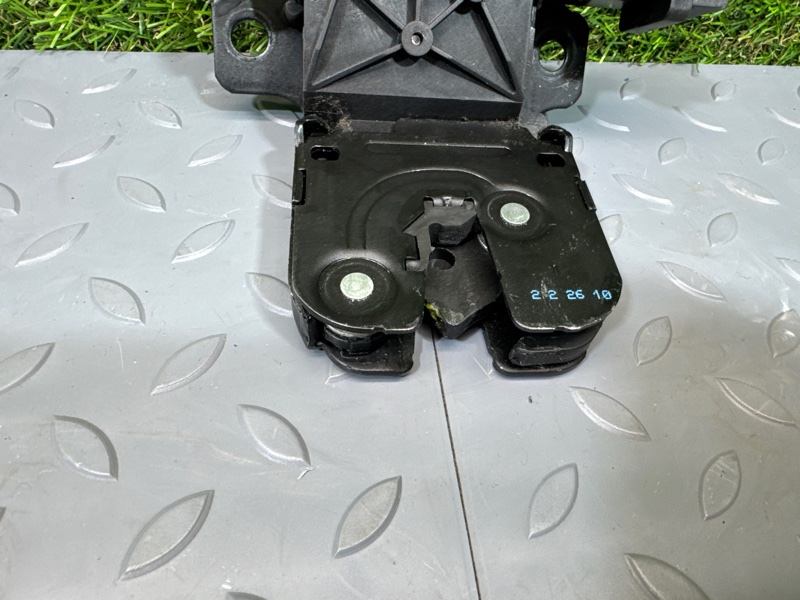 Замок багажника, 2500 рублей, Санкт-Петербург