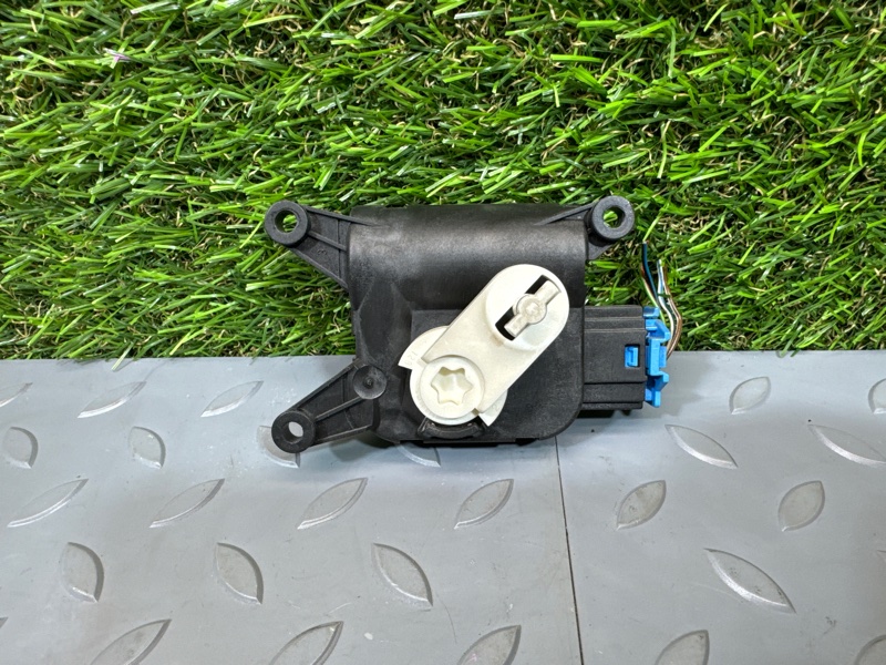 Моторчик заслонки отопителя, 1000 рублей, Санкт-Петербург