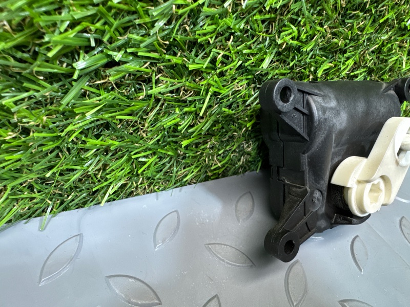 Моторчик заслонки отопителя, 1000 рублей, Санкт-Петербург