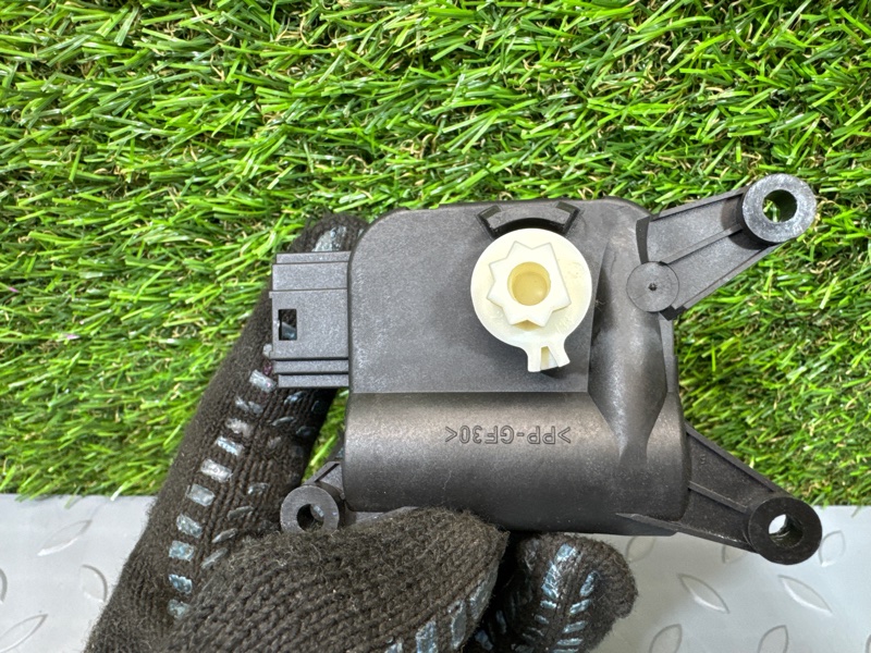 Моторчик заслонки отопителя, 1000 рублей, Санкт-Петербург