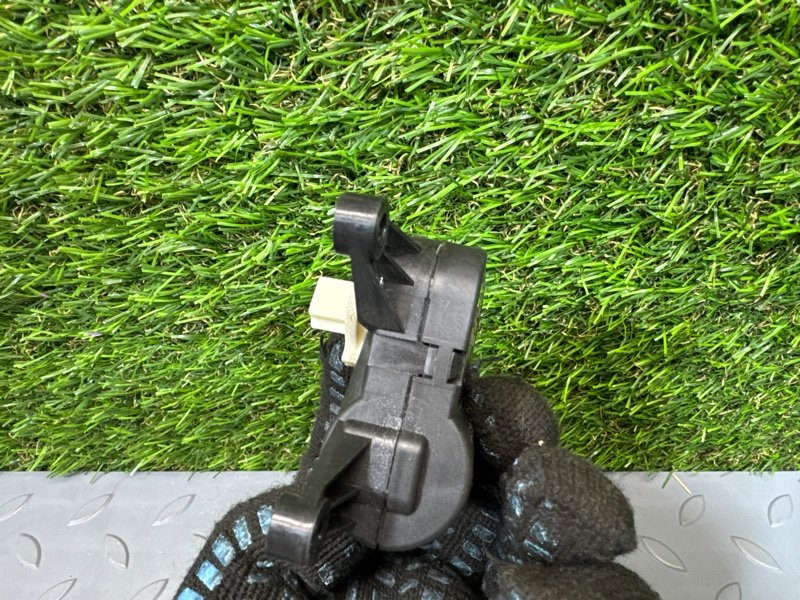 Моторчик заслонки отопителя, 1000 рублей, Санкт-Петербург