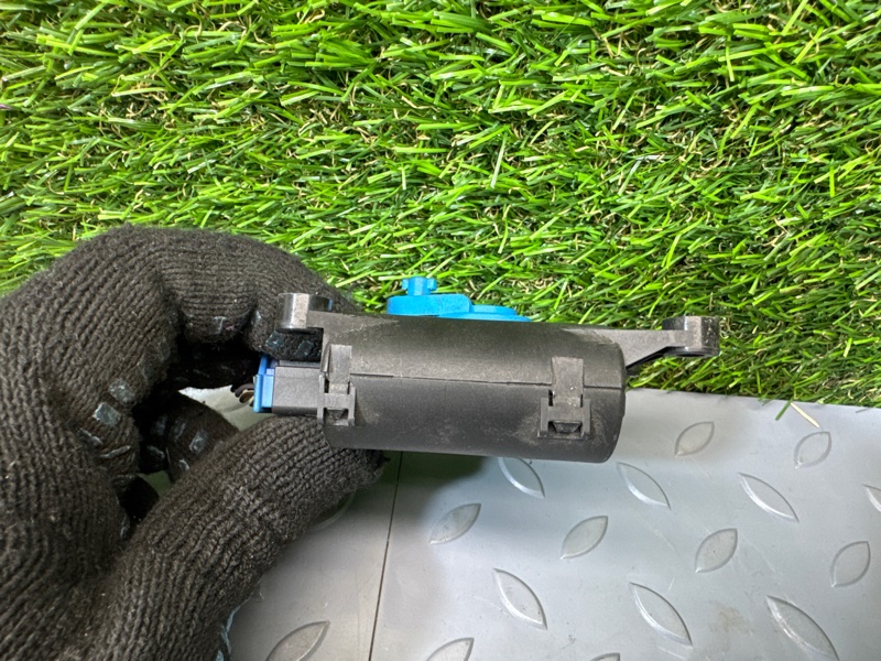 Моторчик заслонки отопителя, 1000 рублей, Санкт-Петербург