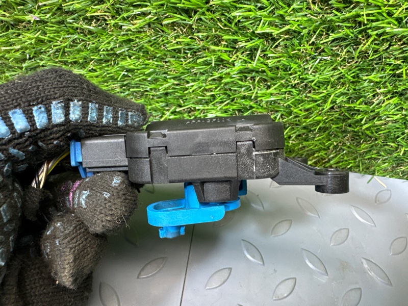 Моторчик заслонки отопителя, 1000 рублей, Санкт-Петербург