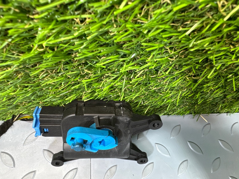 Моторчик заслонки отопителя, 1000 рублей, Санкт-Петербург