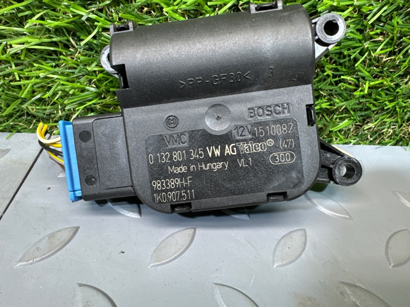 Моторчик заслонки отопителя, 1000 рублей, Санкт-Петербург