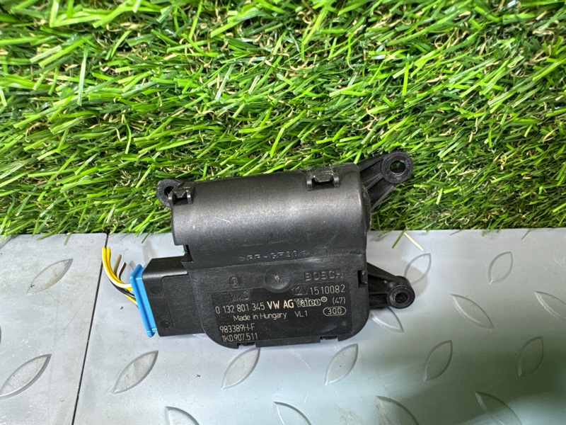 Моторчик заслонки отопителя, 1000 рублей, Санкт-Петербург