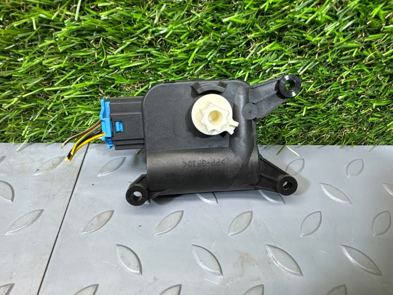 Моторчик заслонки отопителя, 1000 рублей, Санкт-Петербург