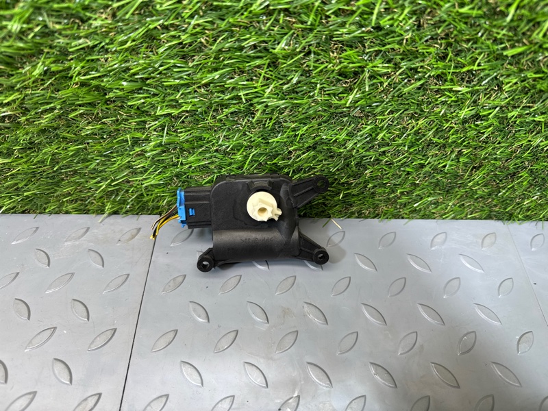 Моторчик заслонки отопителя, 1000 рублей, Санкт-Петербург