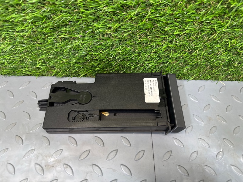 Подстаканник, 4000 рублей, Санкт-Петербург