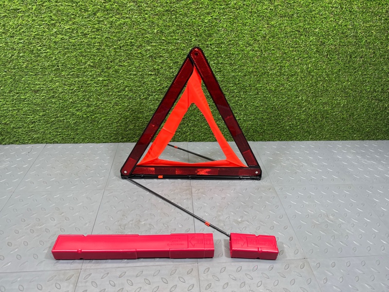 Знак аварийной остановки, 1000 рублей, Санкт-Петербург