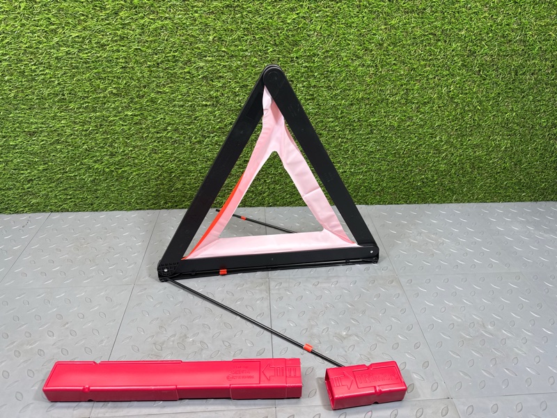 Знак аварийной остановки, 1000 рублей, Санкт-Петербург