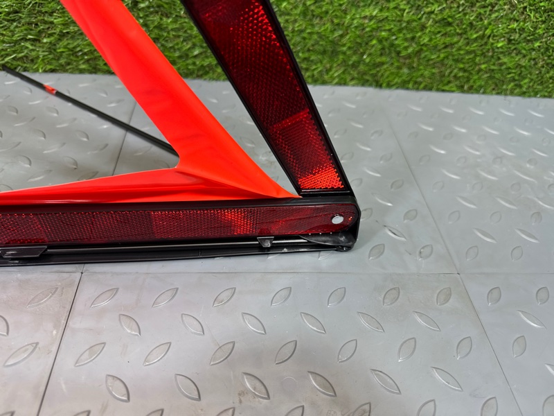 Знак аварийной остановки, 1000 рублей, Санкт-Петербург