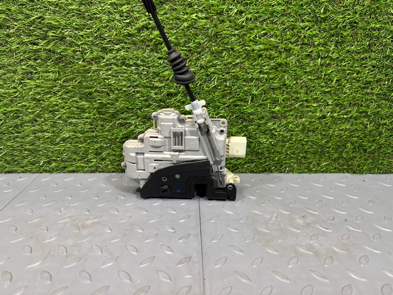 Замок двери, 1000 рублей, Санкт-Петербург