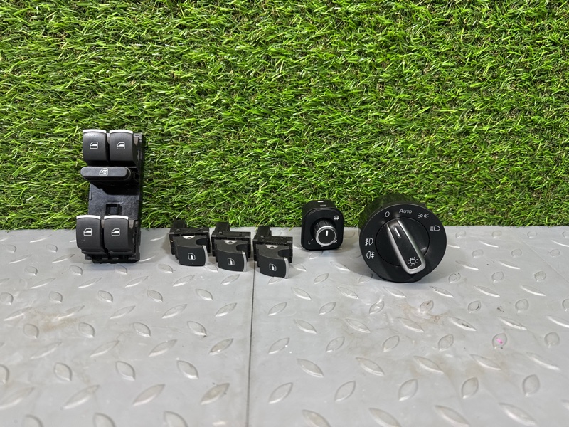 Переключатель света фар, 5000 рублей, Санкт-Петербург