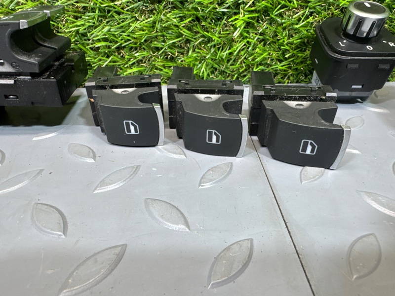 Переключатель света фар, 5000 рублей, Санкт-Петербург