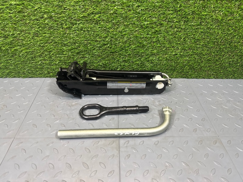 Домкрат, 3000 рублей, Санкт-Петербург