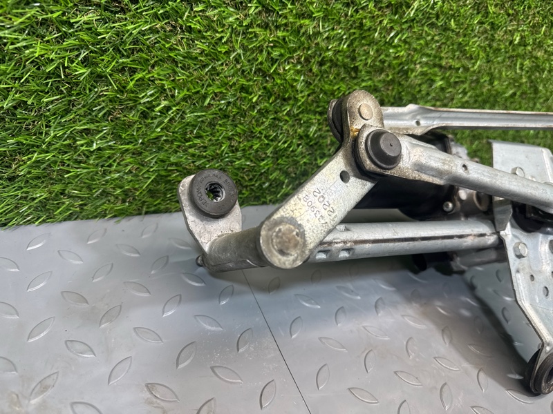 Трапеция стеклоочистителей, 5000 рублей, Санкт-Петербург