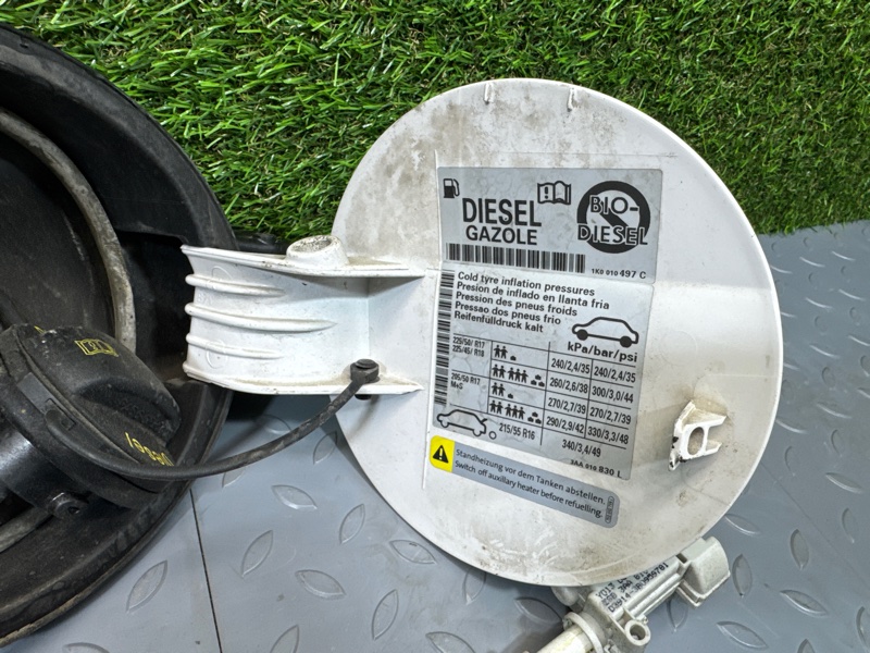 Лючок бензобака, 4000 рублей, Санкт-Петербург