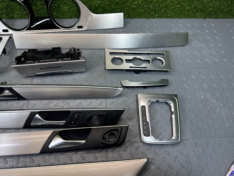 Накладка декоративная, 50000 рублей, Санкт-Петербург