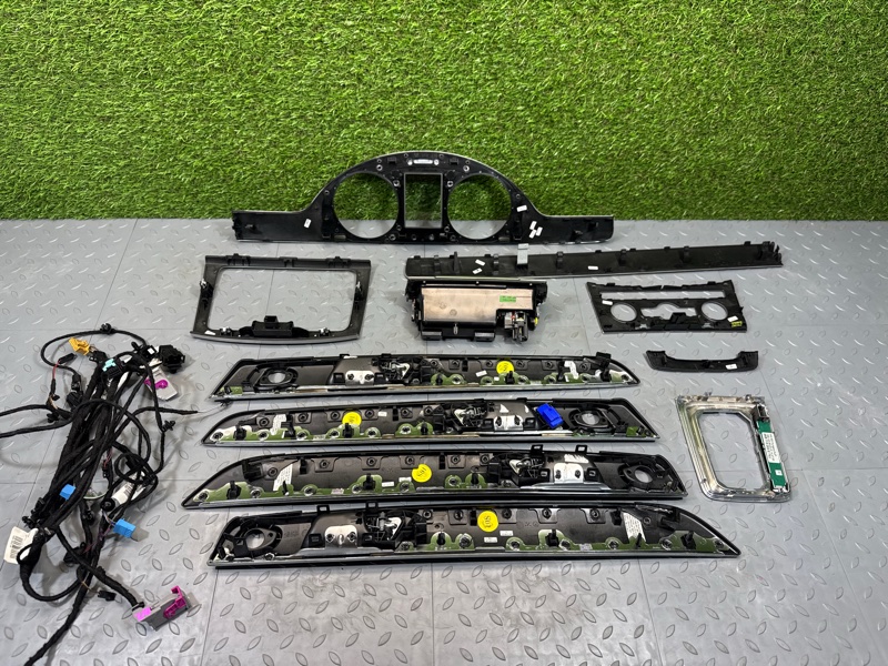 Накладка декоративная, 50000 рублей, Санкт-Петербург