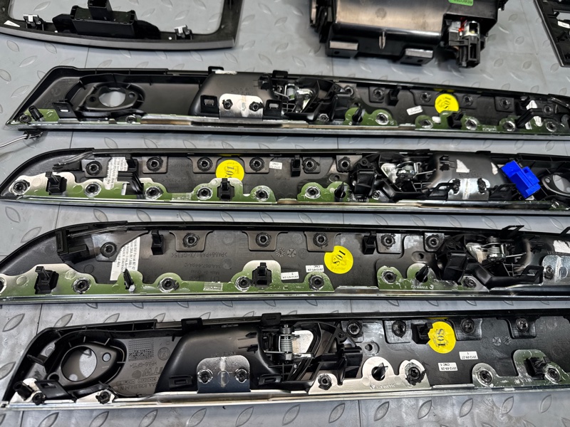 Накладка декоративная, 50000 рублей, Санкт-Петербург