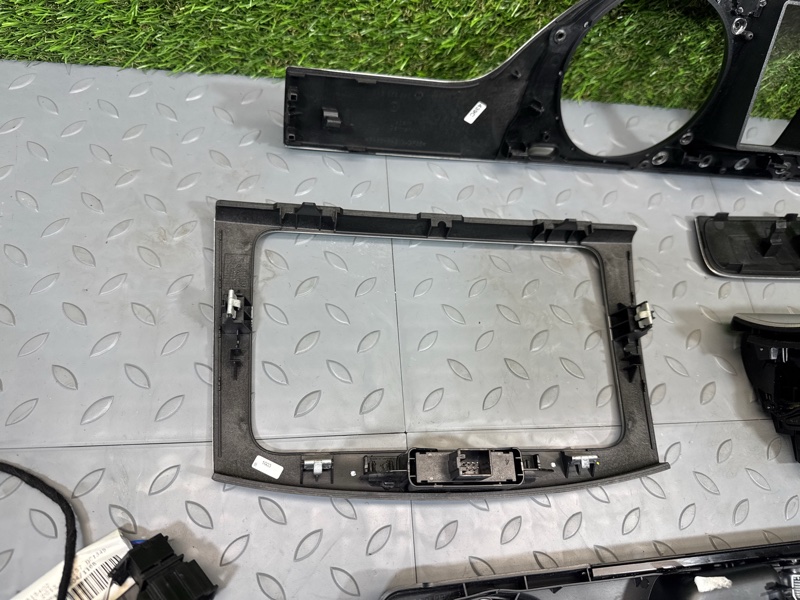 Накладка декоративная, 50000 рублей, Санкт-Петербург