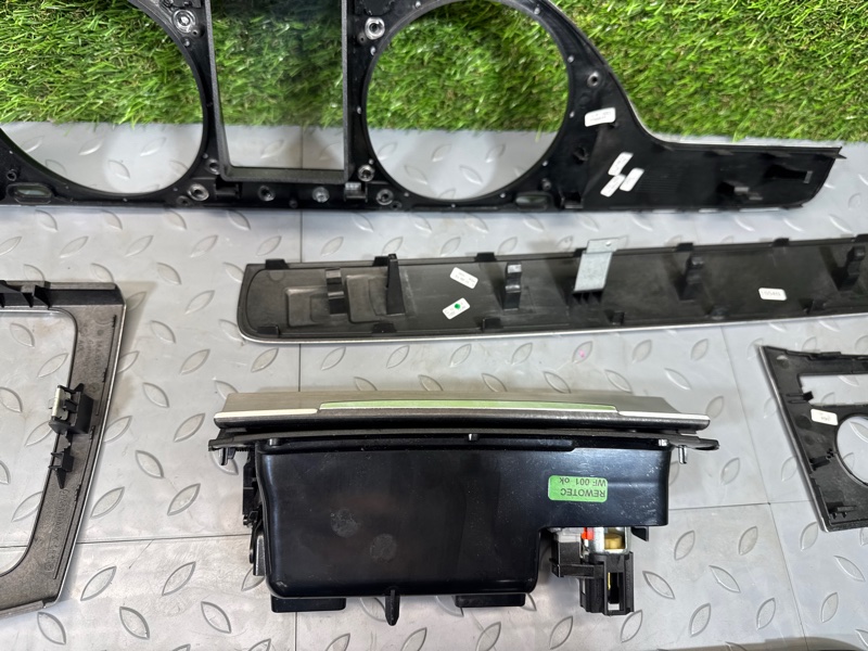 Накладка декоративная, 50000 рублей, Санкт-Петербург