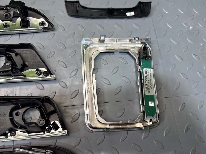 Накладка декоративная, 50000 рублей, Санкт-Петербург