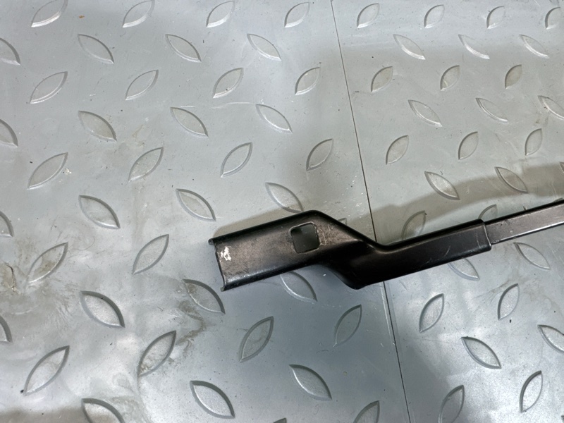 Поводок стеклоочистителя, 1500 рублей, Санкт-Петербург