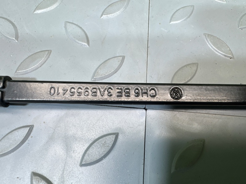 Поводок стеклоочистителя, 1500 рублей, Санкт-Петербург