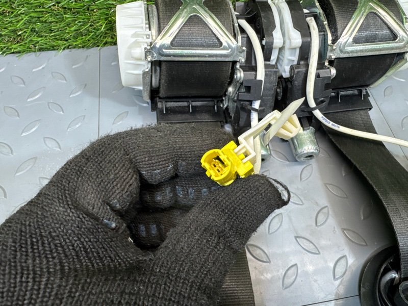 Ремень безопасности с пиропатроном, 10100 рублей, Санкт-Петербург