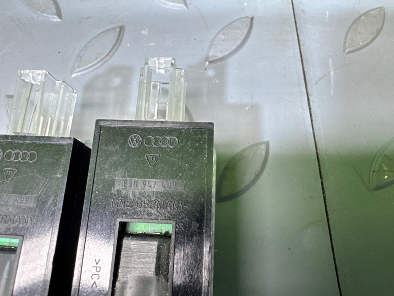 Плафон салонный, 1500 рублей, Санкт-Петербург