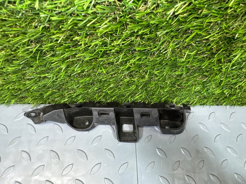 Направляющая бампера, 1100 рублей, Санкт-Петербург