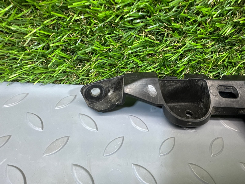 Направляющая бампера, 1100 рублей, Санкт-Петербург