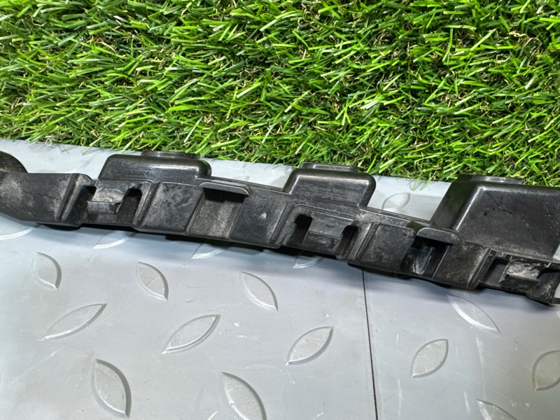 Направляющая бампера, 1100 рублей, Санкт-Петербург