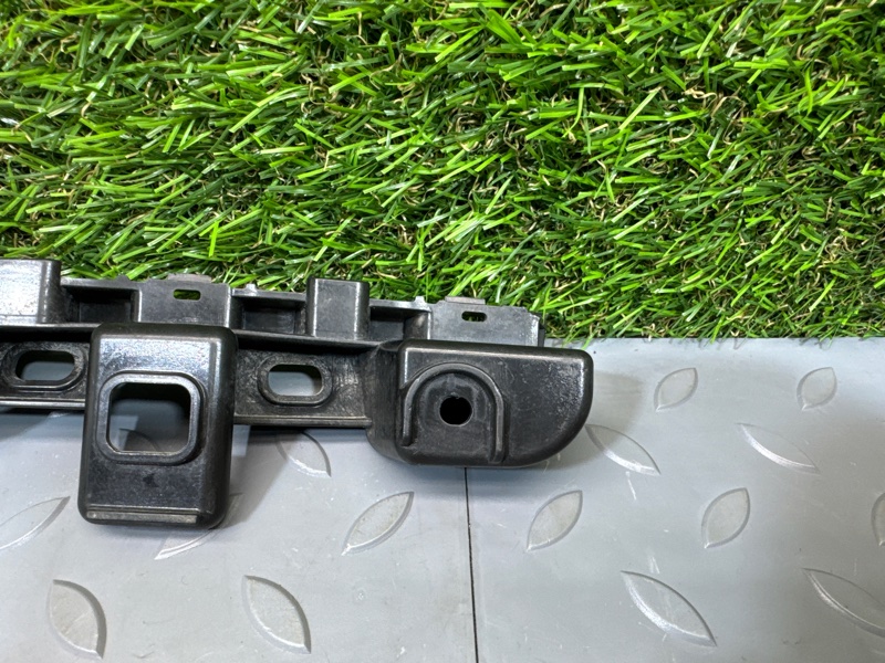 Направляющая бампера, 1100 рублей, Санкт-Петербург