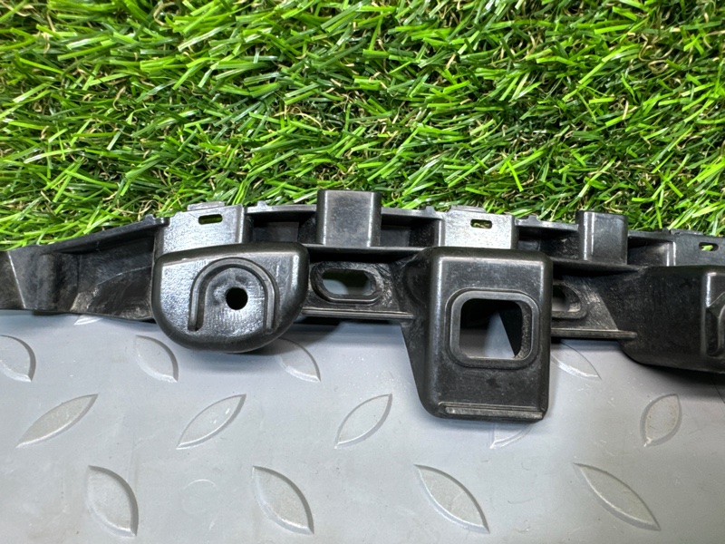 Направляющая бампера, 1100 рублей, Санкт-Петербург