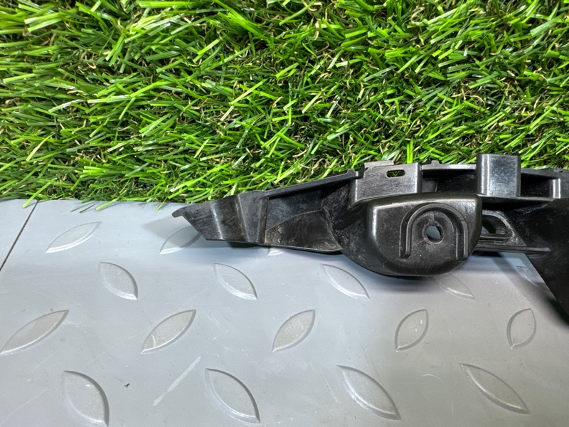 Направляющая бампера, 1100 рублей, Санкт-Петербург